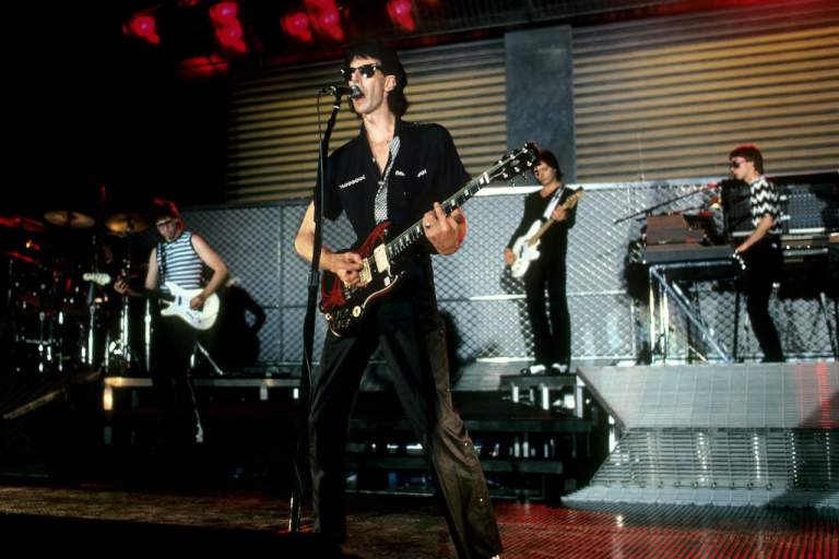 RANKED: The 75 Greatest Classic Rock Songs of All Time – Nostalgic Buzz